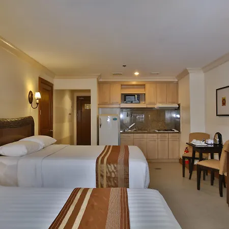 Crown Regency Suites Mactan Lapu-Lapu City Exterior photo